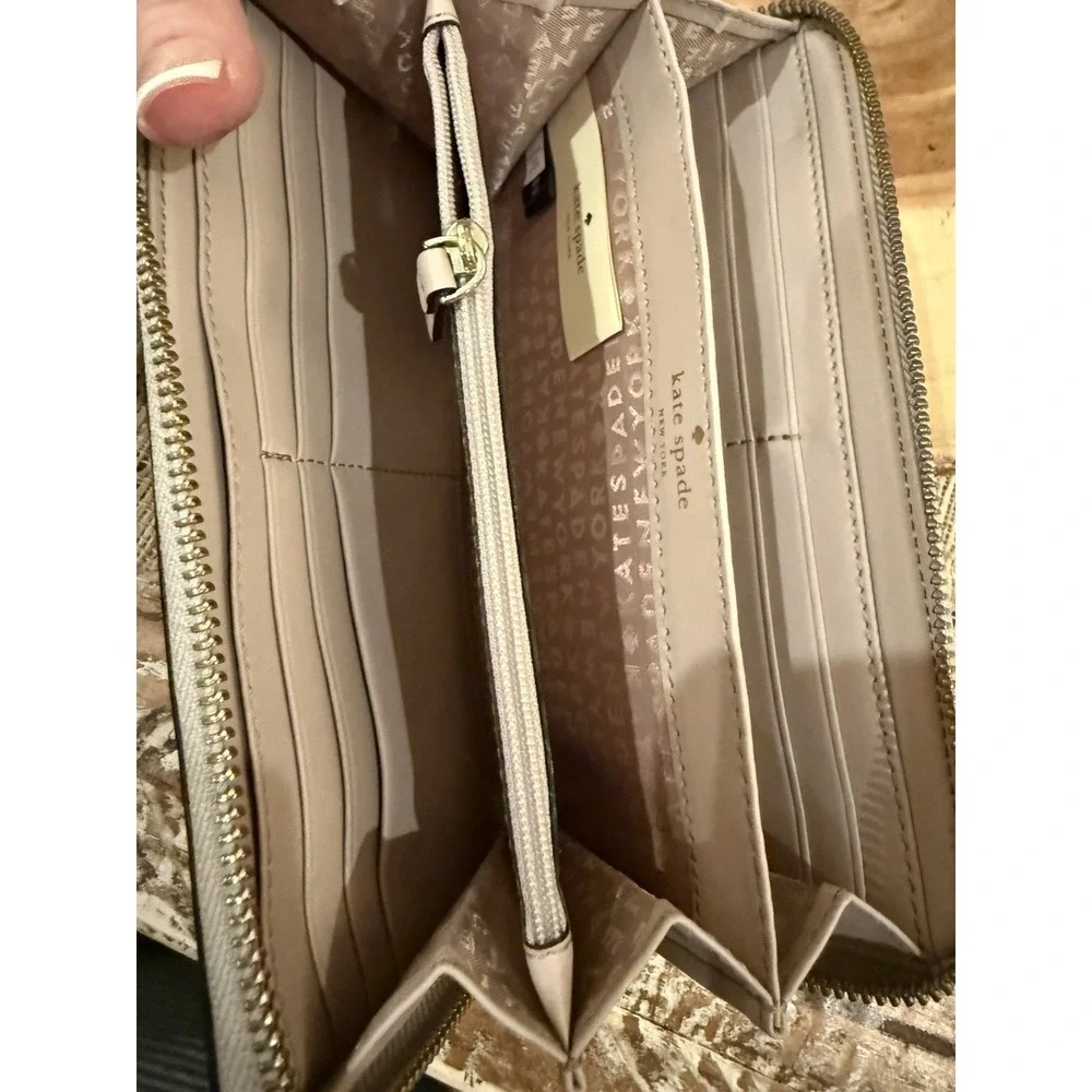 Kate Spade women's Bixby Place Neda patent leather‎ zip around wallet Beige